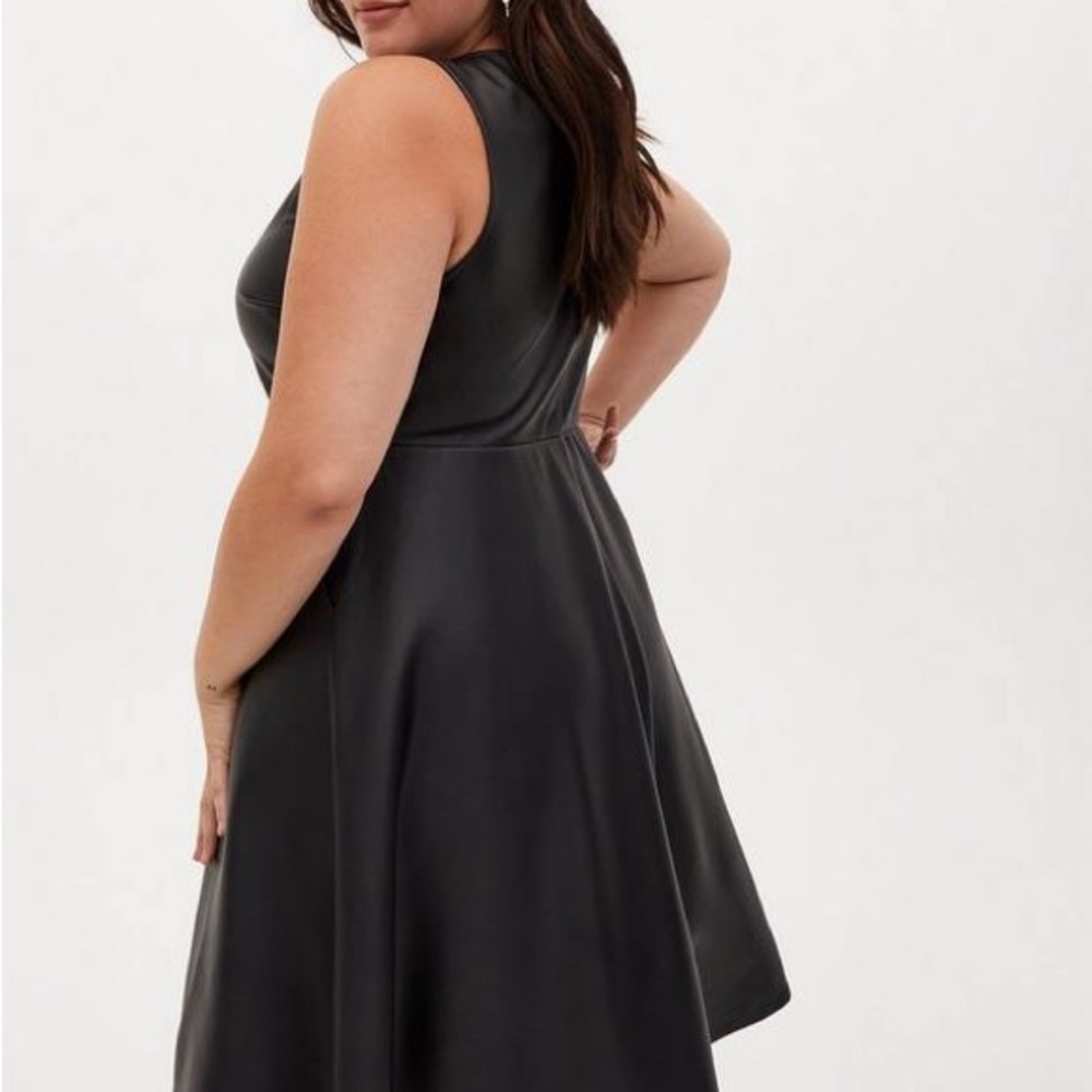 torrid Black Faux Leather Sleeveless Skater Dress size 3X - Picture 3 of 9